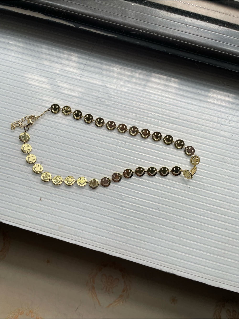 Gold Smiley Face Disc Choker Necklace - Women Jewelry